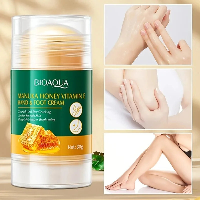 30g of Hand and Foot Cream Can Deeply Nourish Dry and Cracked Skin on Hands and Feet, Effectively Relieving Issues Such as Dryness, Cracking, and Peeling, and Restoring the Skin's Softness and Moisture